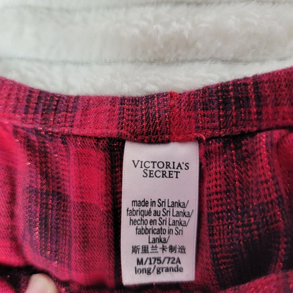 Victoria’s Secret Lounge Pants Womens M Long Red Plaid Metallic Thread - Picture 4 of 9